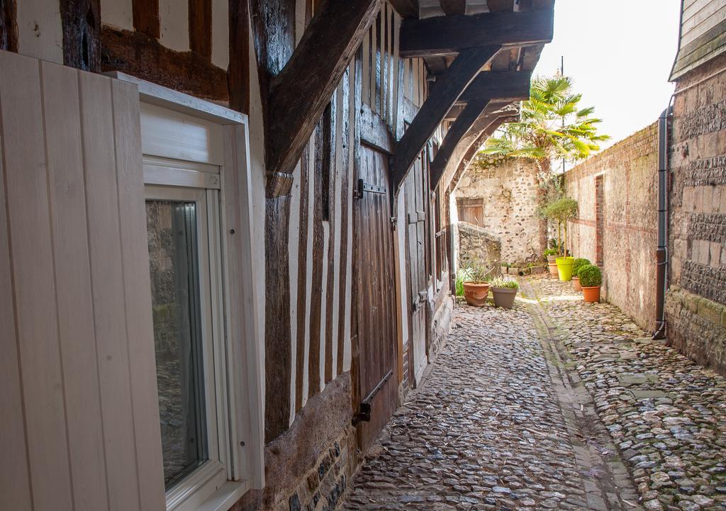 Le Charme Honfleurais Exterior foto
